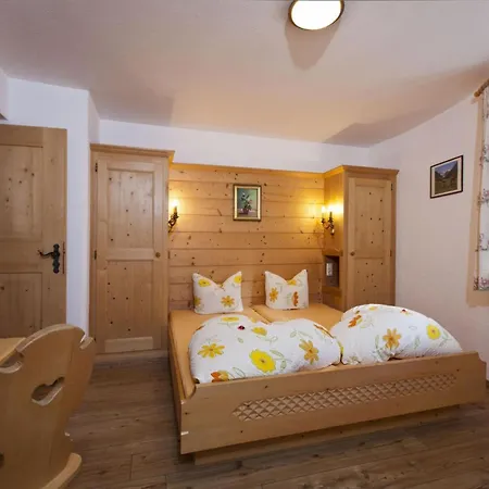 Schloss Naudersberg 1 In By Interhome Apartamento
