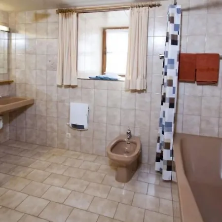 Apartamento Schloss Naudersberg 1 In By Interhome